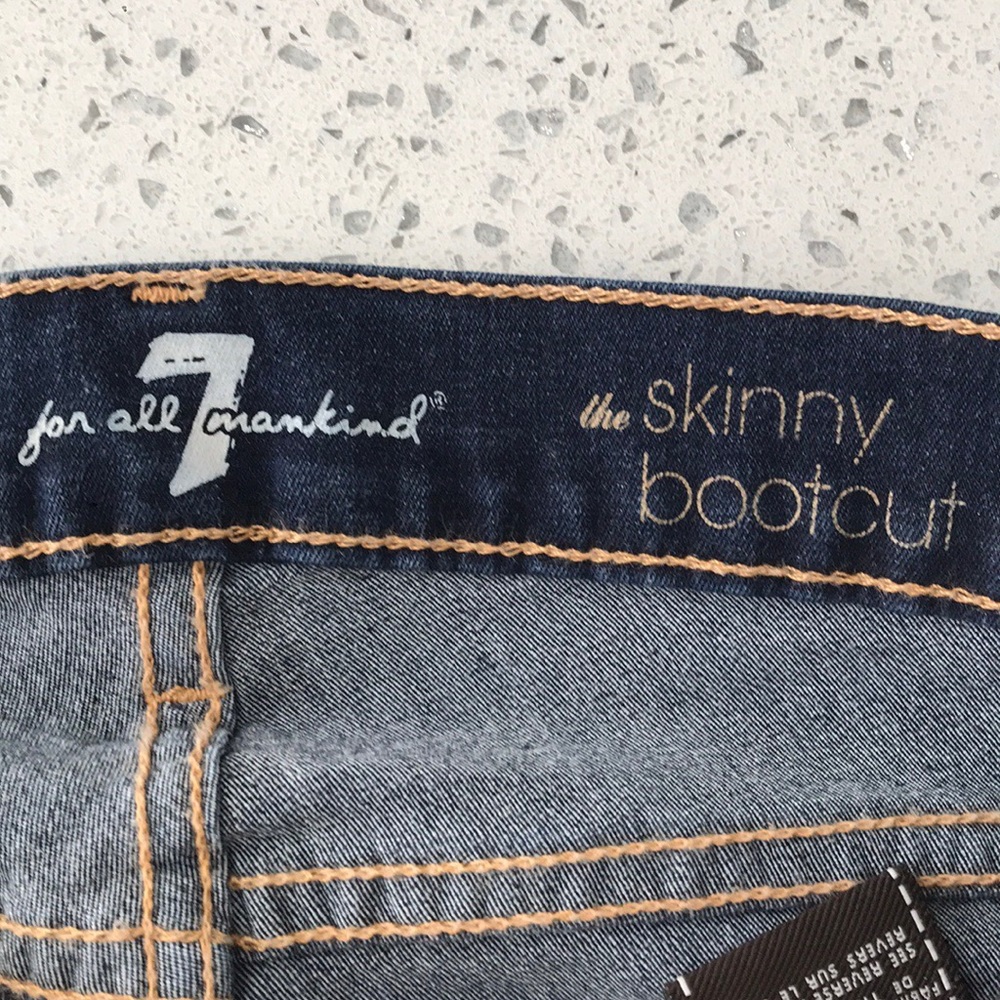 7 for all Mankin skinny bootcut jean sz25